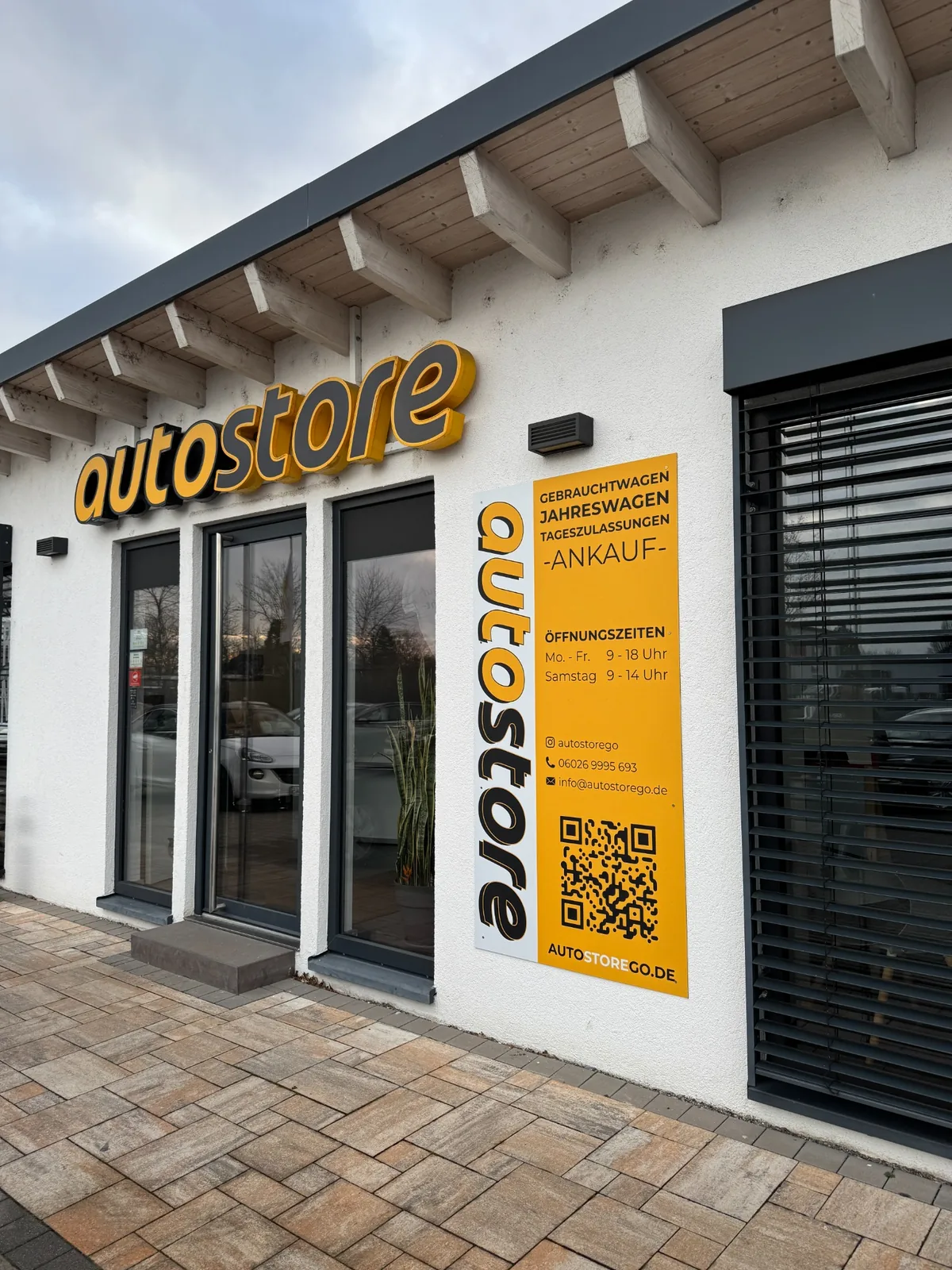 Autostore Außenwerbung